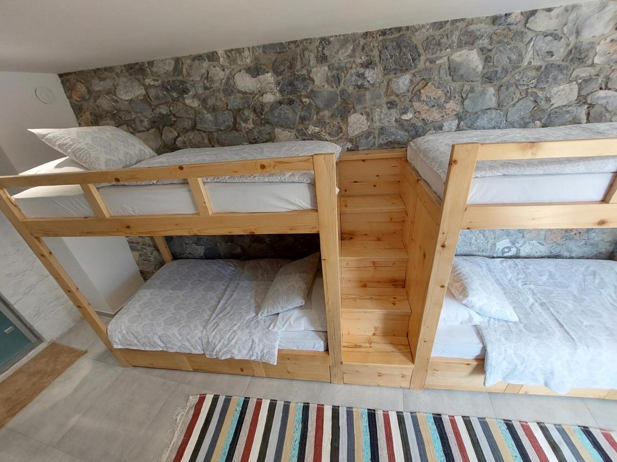 Vila Rira - Rrajce, Shebenik Perrenjas المظهر الخارجي الصورة